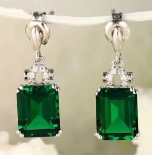 juego de collar y aretes verde esmeralda